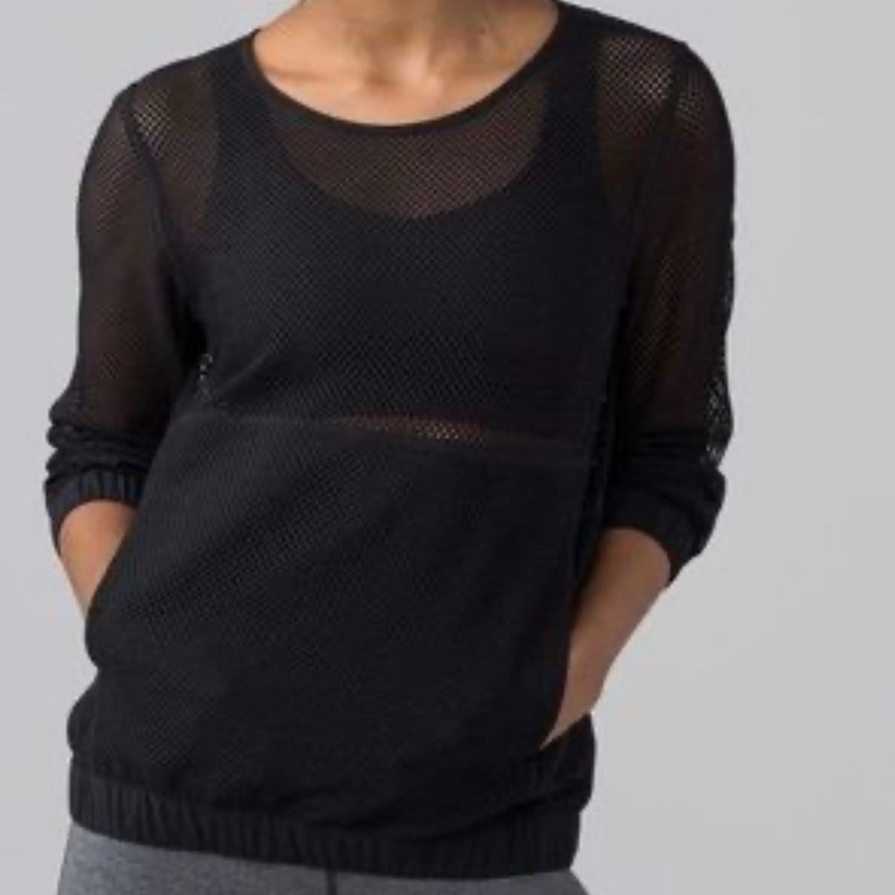 Lululemon Mesh on Mesh Pop Over Blue Long Sleeve Pullover - PTP 20”- EUC- pocket